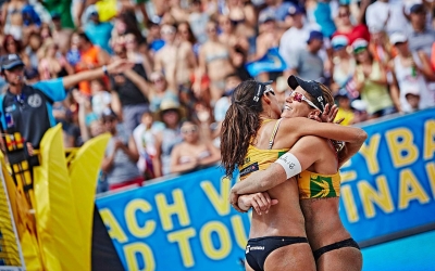 Women’s Gold goes to Brazil!